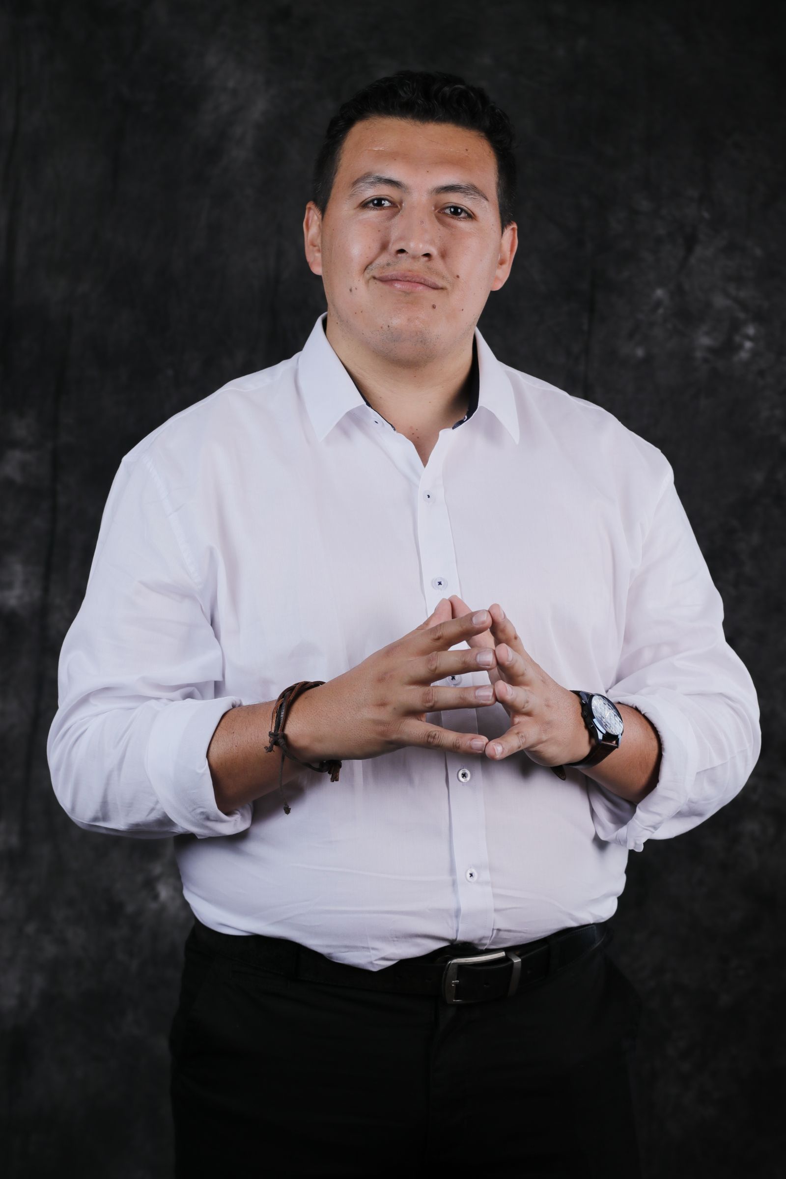 Desmond Oyelaran, Associate broker, west shore